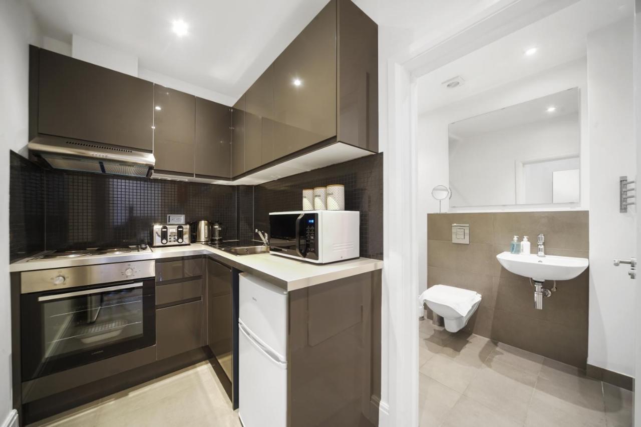 Studio Apartment By Homely Stays Londra Esterno foto