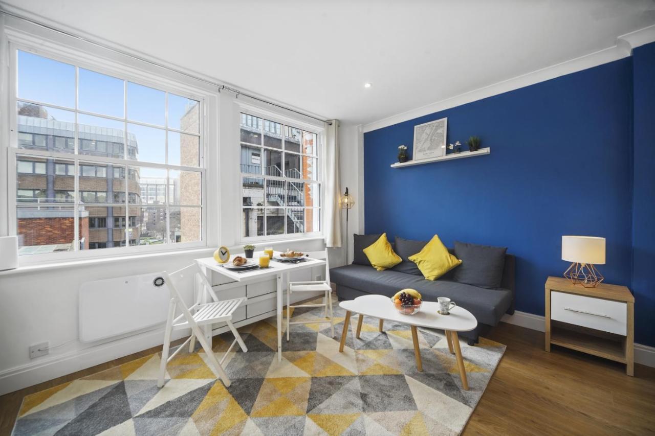 Studio Apartment By Homely Stays Londra Esterno foto